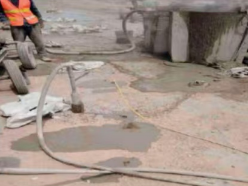 坊子水泥混凝土路面板底注浆技术 路面脱空注浆整治方案